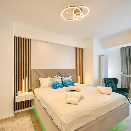 Seascape In Infinity - Parking * Mamaia