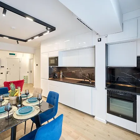Seascape In Infinity - Parking Apartment Mamaia
