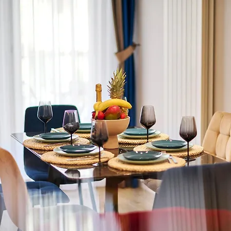 Seascape In Infinity - Parking