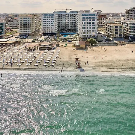 Seascape In Infinity - Parking Mamaia